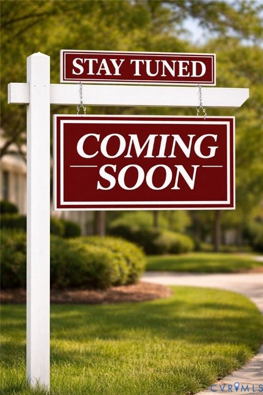 8452 Mount Eagle Rd, Hanover, VA 23005