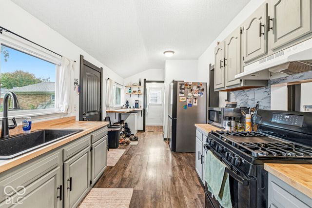 517 Madison Avenue, Arcadia, IN 46030