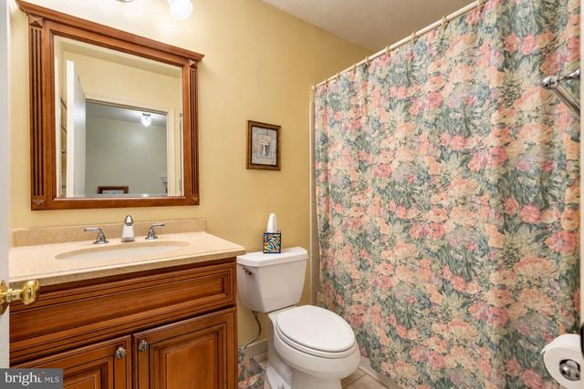 7 NORFOLK CT, Bordentown, NJ 08505