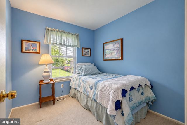 7 NORFOLK CT, Bordentown, NJ 08505