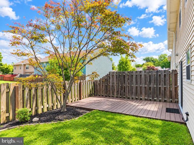 7 NORFOLK CT, Bordentown, NJ 08505