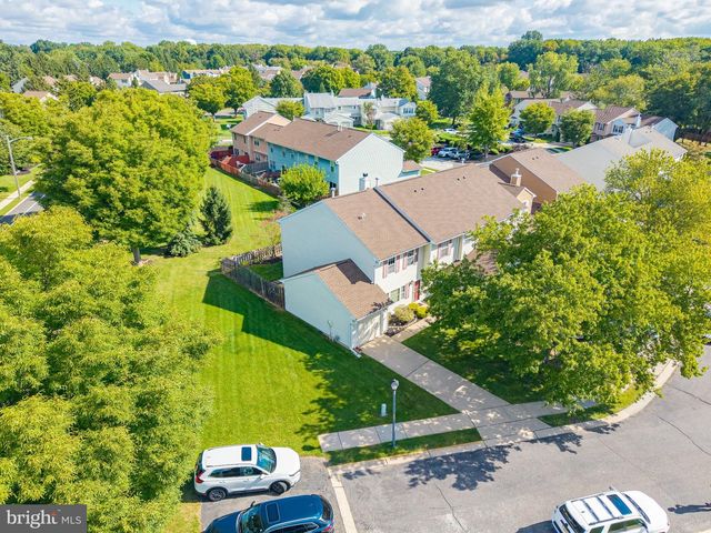 7 NORFOLK CT, Bordentown, NJ 08505