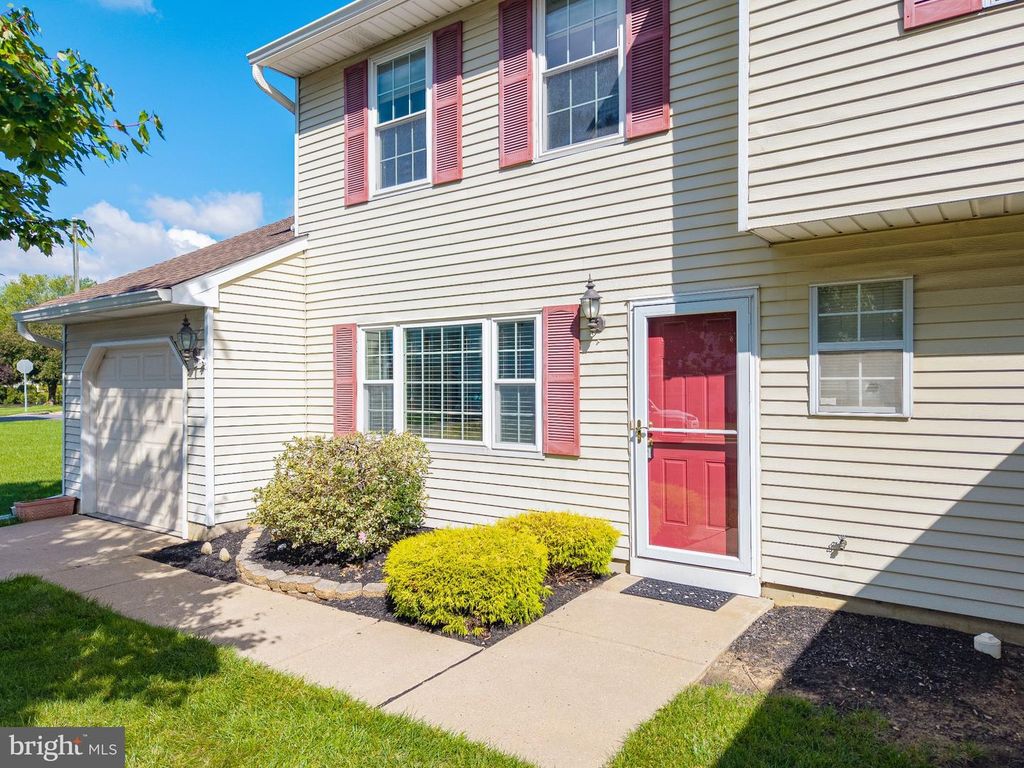 7 NORFOLK CT, BORDENTOWN, NJ 08505 — photo 4