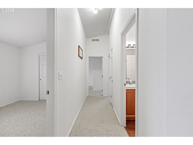 4055 ROYAL Ave 133, Eugene, OR 97402