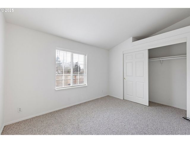 4055 ROYAL Ave 133, Eugene, OR 97402