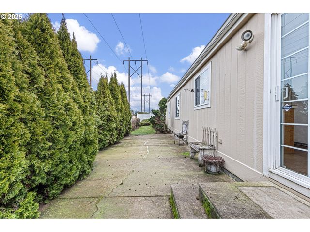 4055 ROYAL Ave 133, Eugene, OR 97402