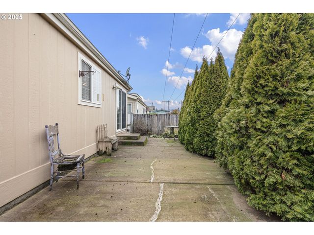 4055 ROYAL Ave 133, Eugene, OR 97402