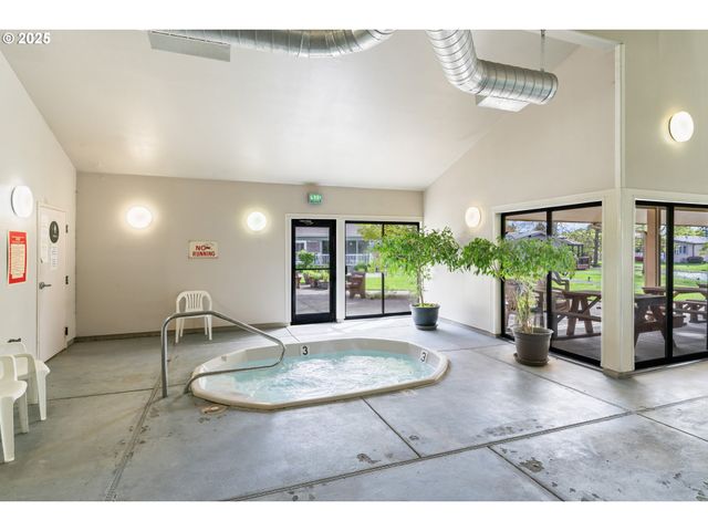 4055 ROYAL Ave 133, Eugene, OR 97402