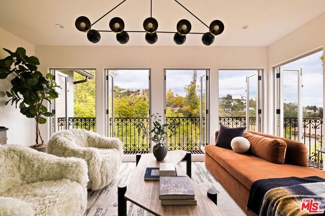 2356 Hollyridge Drive, Los Angeles, CA 90068