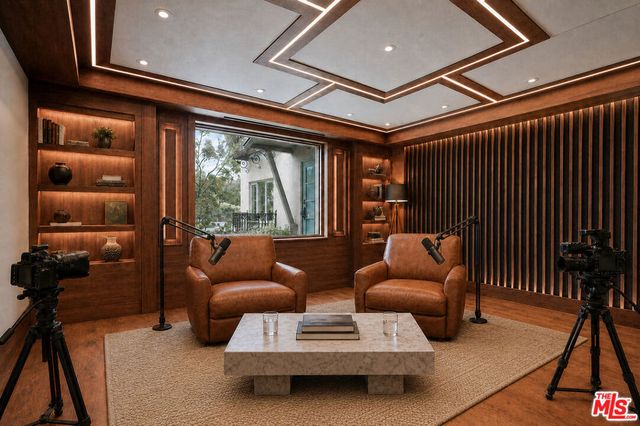 2356 Hollyridge Drive, Los Angeles, CA 90068