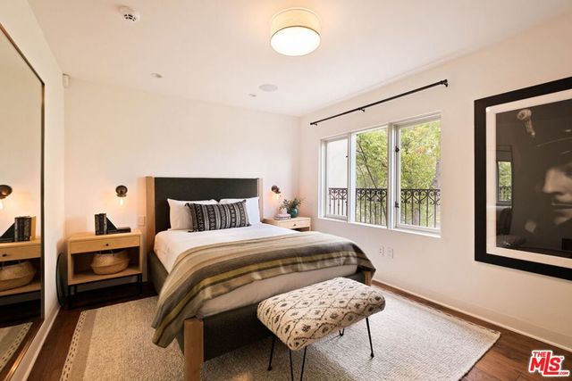 2356 Hollyridge Drive, Los Angeles, CA 90068