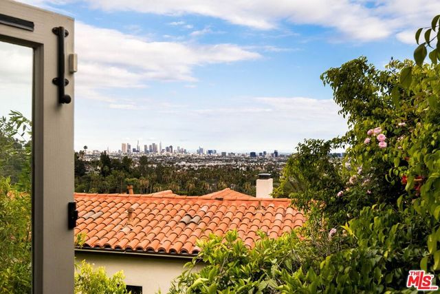 2356 Hollyridge Drive, Los Angeles, CA 90068