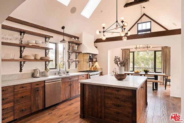 2356 Hollyridge Drive, Los Angeles, CA 90068