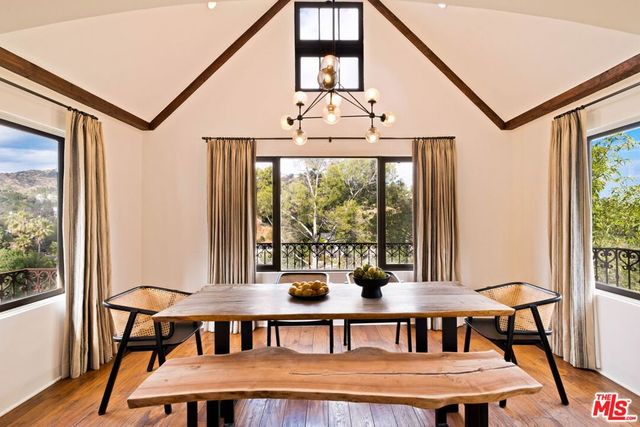 2356 Hollyridge Drive, Los Angeles, CA 90068