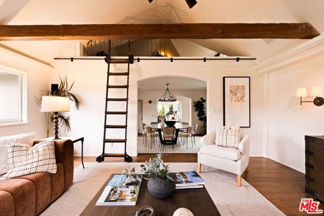 2356 Hollyridge Drive, Los Angeles, CA 90068