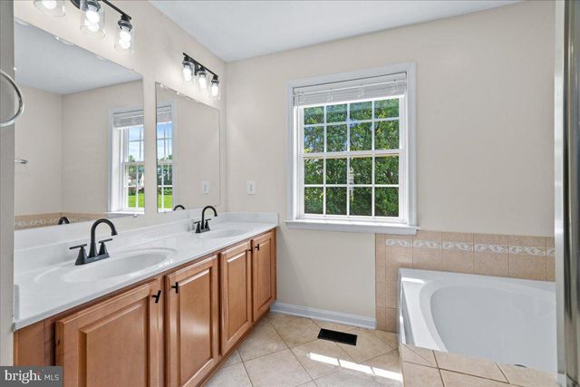 2619 INWOOD DR, Adamstown, MD 21710