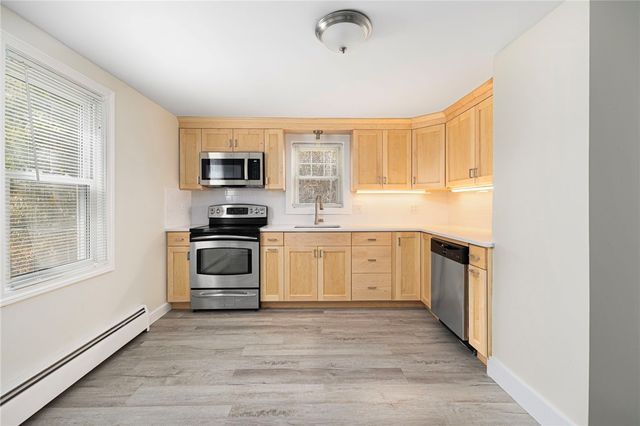 3 Albro Lane, Coventry, RI 02816