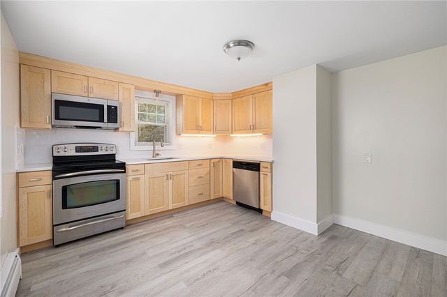 3 Albro Lane, Coventry, RI 02816