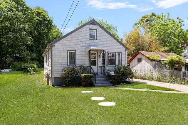 3 Albro Lane, Coventry, RI 02816