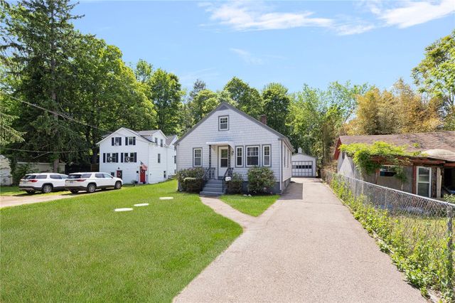 3 Albro Lane, Coventry, RI 02816
