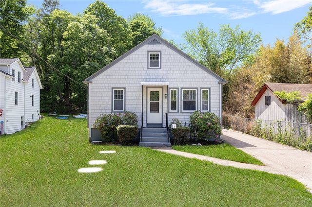3 Albro Lane, Coventry, RI 02816