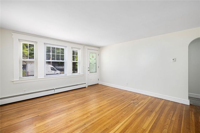 3 Albro Lane, Coventry, RI 02816