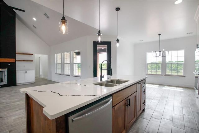 1154 Wolf Creek Drive, Blanchard, OK 73010