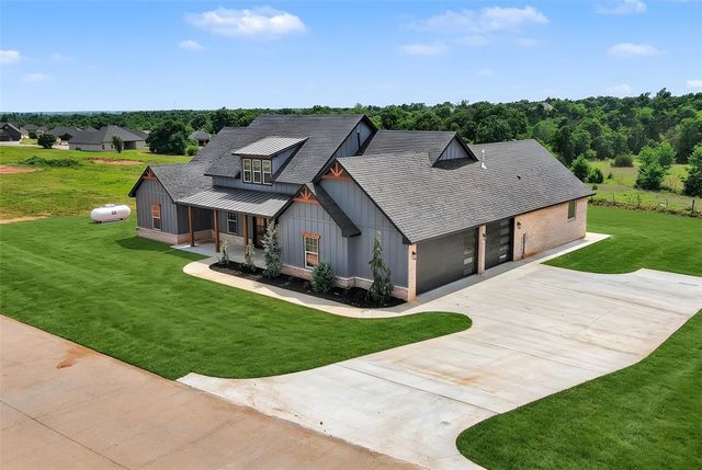 1154 Wolf Creek Drive, Blanchard, OK 73010