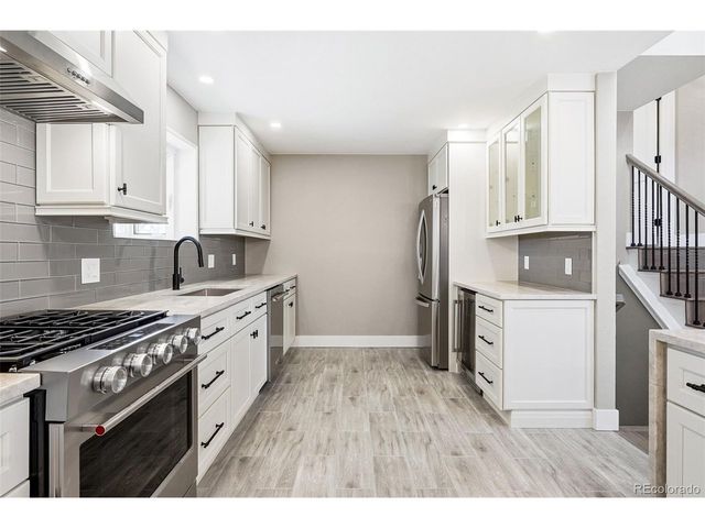 6040 Taft Ct, Arvada, CO 80004