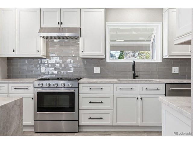 6040 Taft Ct, Arvada, CO 80004