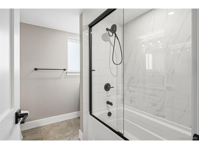 6040 Taft Ct, Arvada, CO 80004