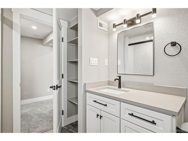 6040 Taft Ct, Arvada, CO 80004