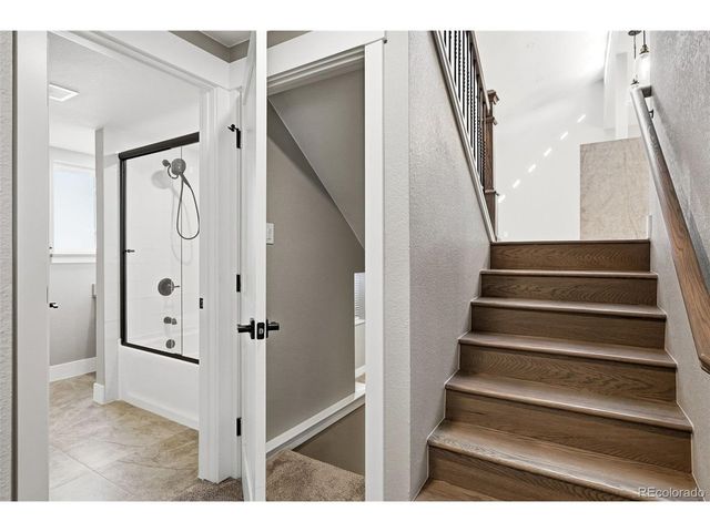 6040 Taft Ct, Arvada, CO 80004