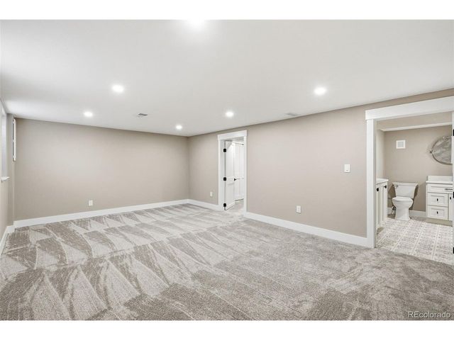 6040 Taft Ct, Arvada, CO 80004