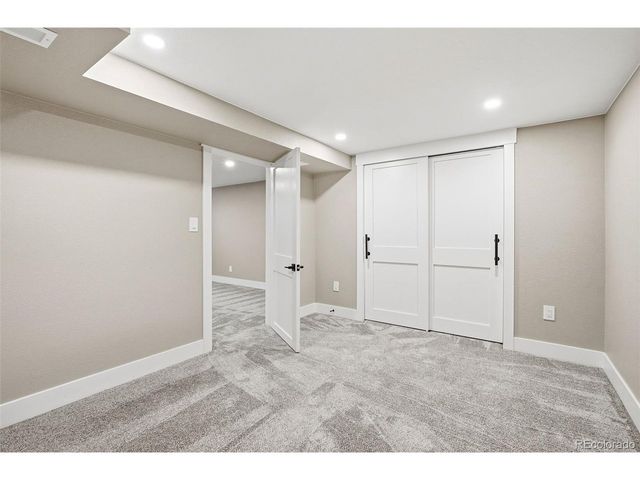 6040 Taft Ct, Arvada, CO 80004