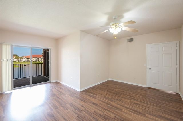 2407 Belmont Ln 2407, North Lauderdale, FL 33068