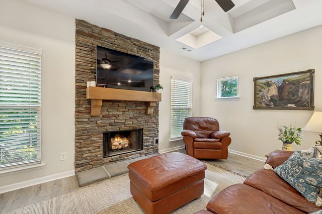 7137 Pepper Tree Cir, Fairview, TN 37062