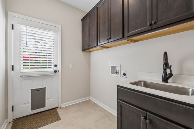 7137 Pepper Tree Cir, Fairview, TN 37062