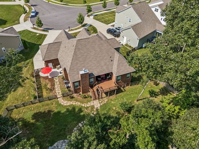 7137 Pepper Tree Cir, Fairview, TN 37062