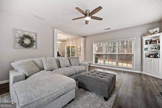 521 Mullein Trace, Woodstock, GA 30188