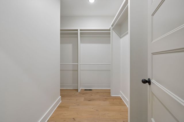 4105 Long Creek Rd, Lafayette, TN 37083