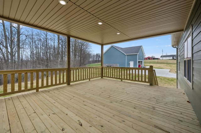 4105 Long Creek Rd, Lafayette, TN 37083
