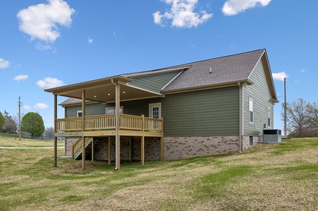 4105 Long Creek Rd, Lafayette, TN 37083