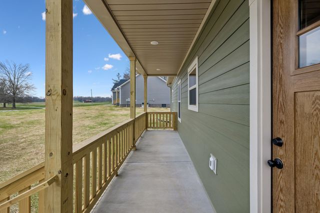 4105 Long Creek Rd, Lafayette, TN 37083