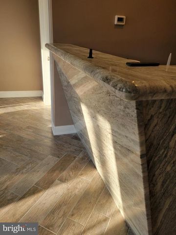 1050 S 4TH ST, Camden, NJ 08102