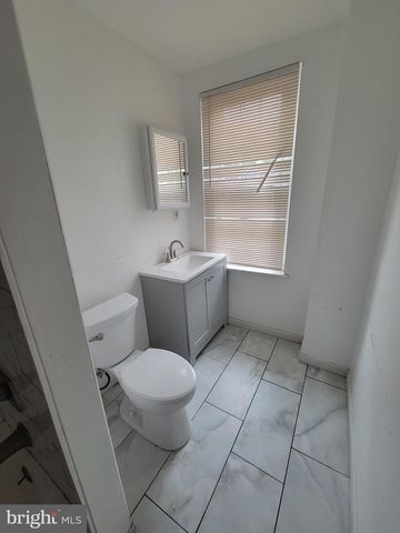 1050 S 4TH ST, Camden, NJ 08102