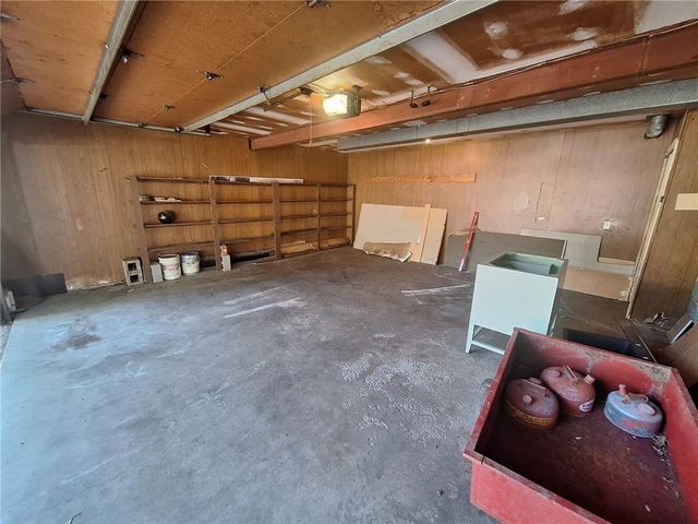 12519 E 41st Terrace S, Independence, MO 64055
