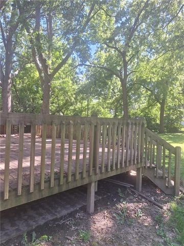 12519 E 41st Terrace S, Independence, MO 64055