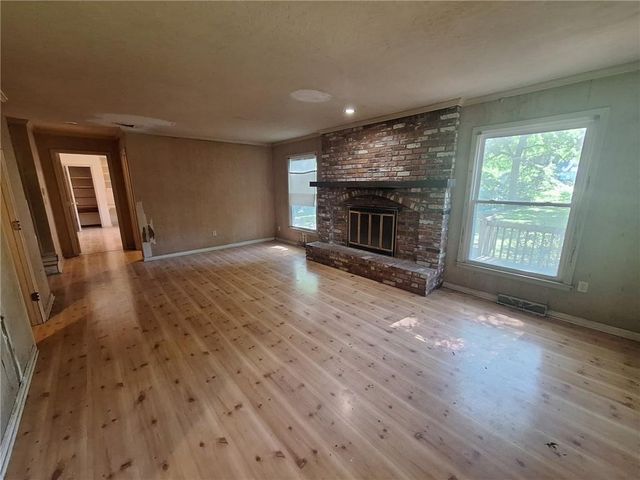 12519 E 41st Terrace S, Independence, MO 64055