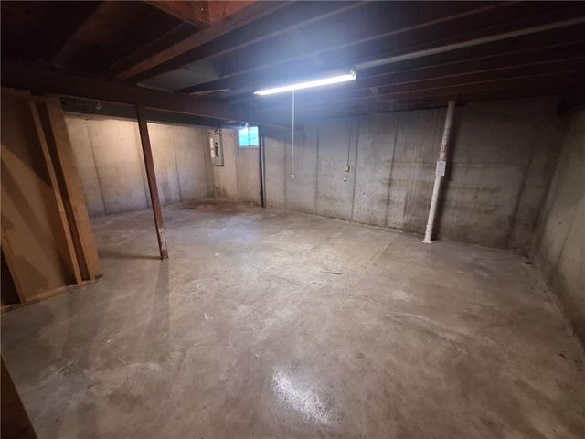 12519 E 41st Terrace S, Independence, MO 64055